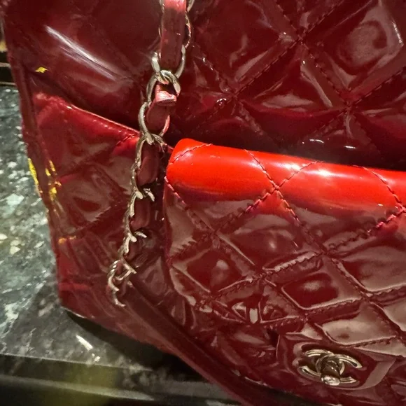 CHANEL Red Patent Quilted Tote - Picture 6 of 14